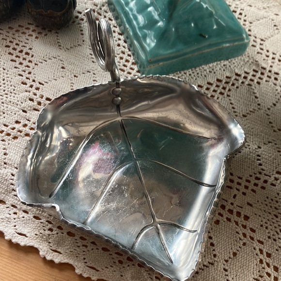 2/$30 B.W. Buenilum Hand Forged Aluminum LEAF DISH - Picture 1 of 9